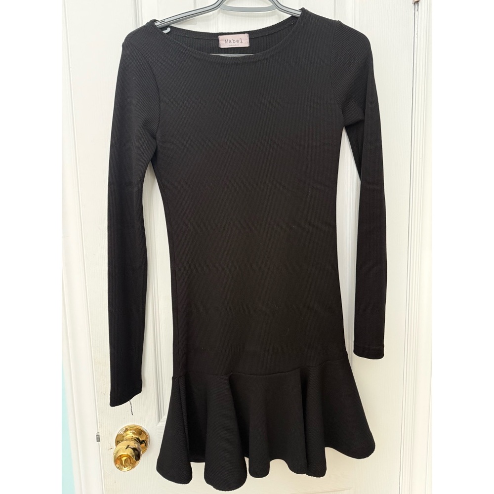 Elegant Black Mini Dress
